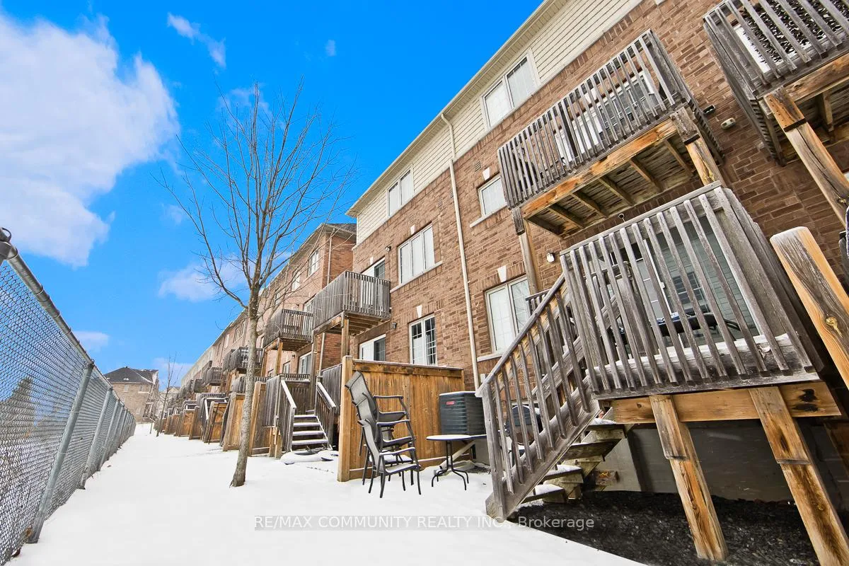 Photo 23 of 2462 Bromus Path, Oshawa, Windfields — HOMEH