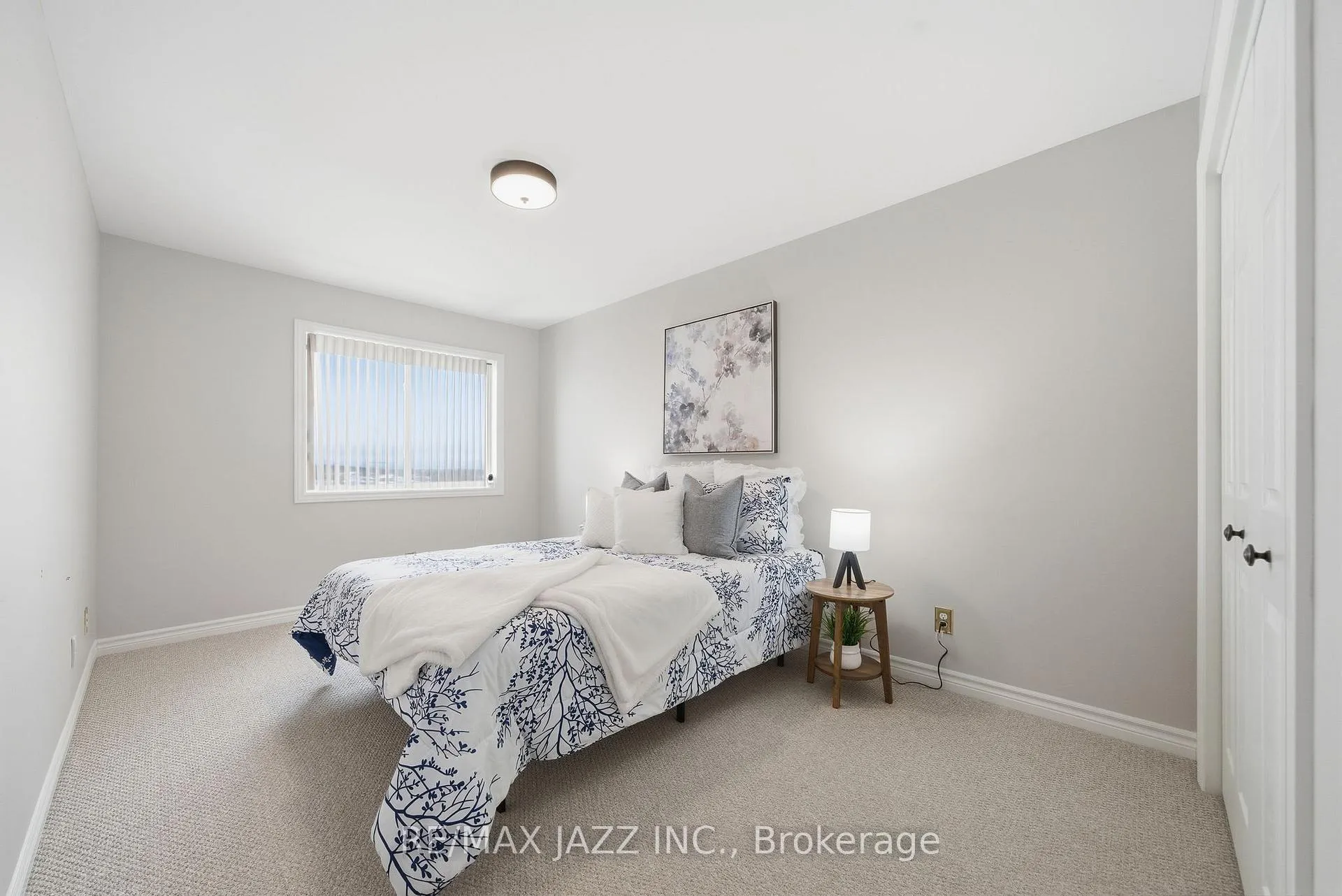 Photo 17 of 43 Mountain Ash Drive, Belleville, Thurlow Ward — HOMEH
