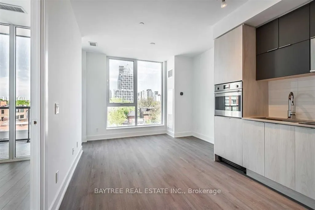 Photo 2 of Unit 422, 1 Belsize Drive, Toronto, Mount Pleasant West — HOMEH