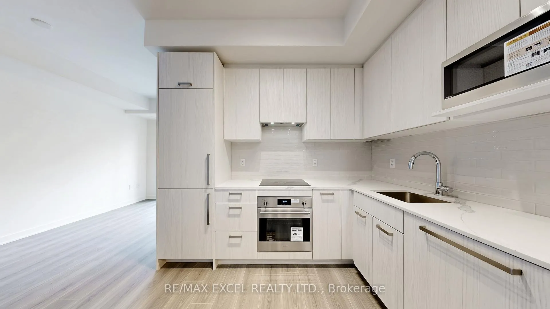 Photo 8 of Unit 115, 69 Curlew Drive, North York, Parkwoods-Donalda — HOMEH