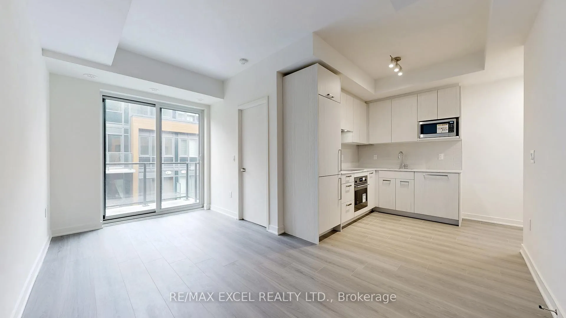 Photo 9 of Unit 115, 69 Curlew Drive, North York, Parkwoods-Donalda — HOMEH