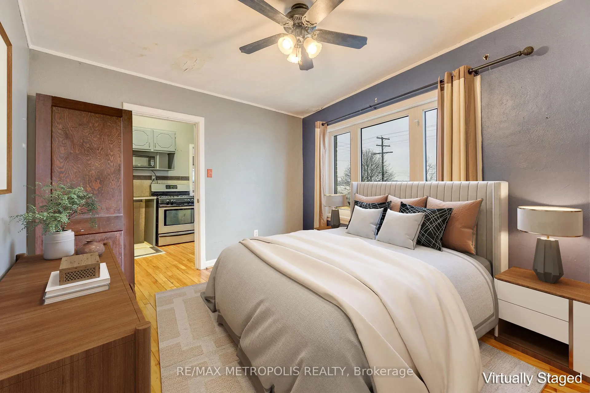 Photo 11 of Unit #1 Upper, 1548 St. Clair Parkway, St. Clair — HOMEH
