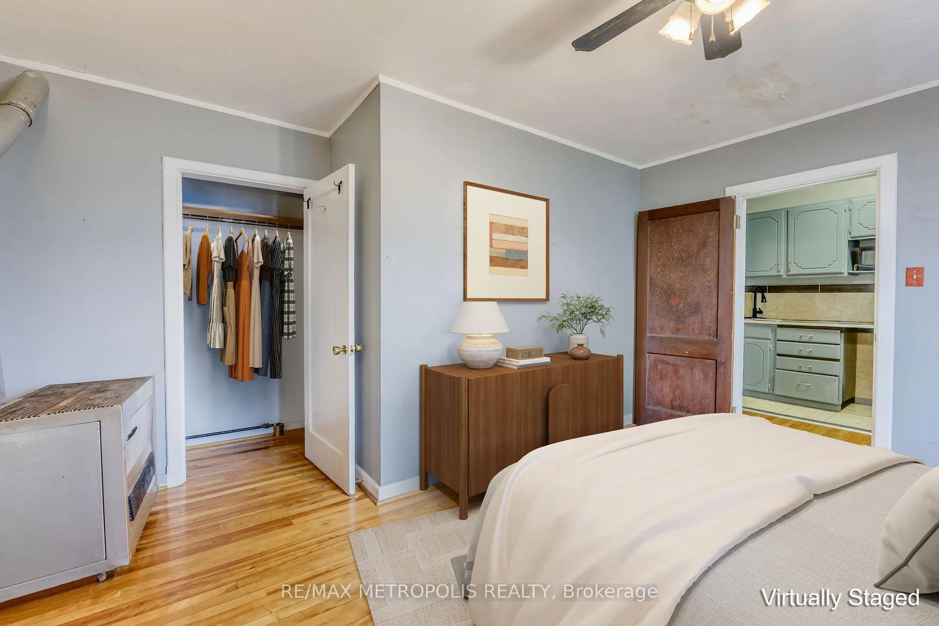 Photo 12 of Unit #1 Upper, 1548 St. Clair Parkway, St. Clair — HOMEH