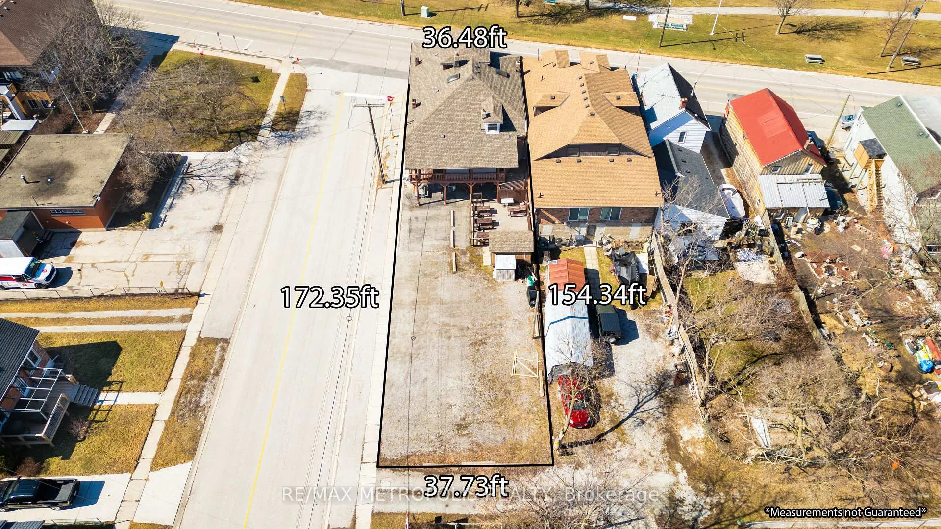 Photo 14 of Unit #1 Upper, 1548 St. Clair Parkway, St. Clair — HOMEH