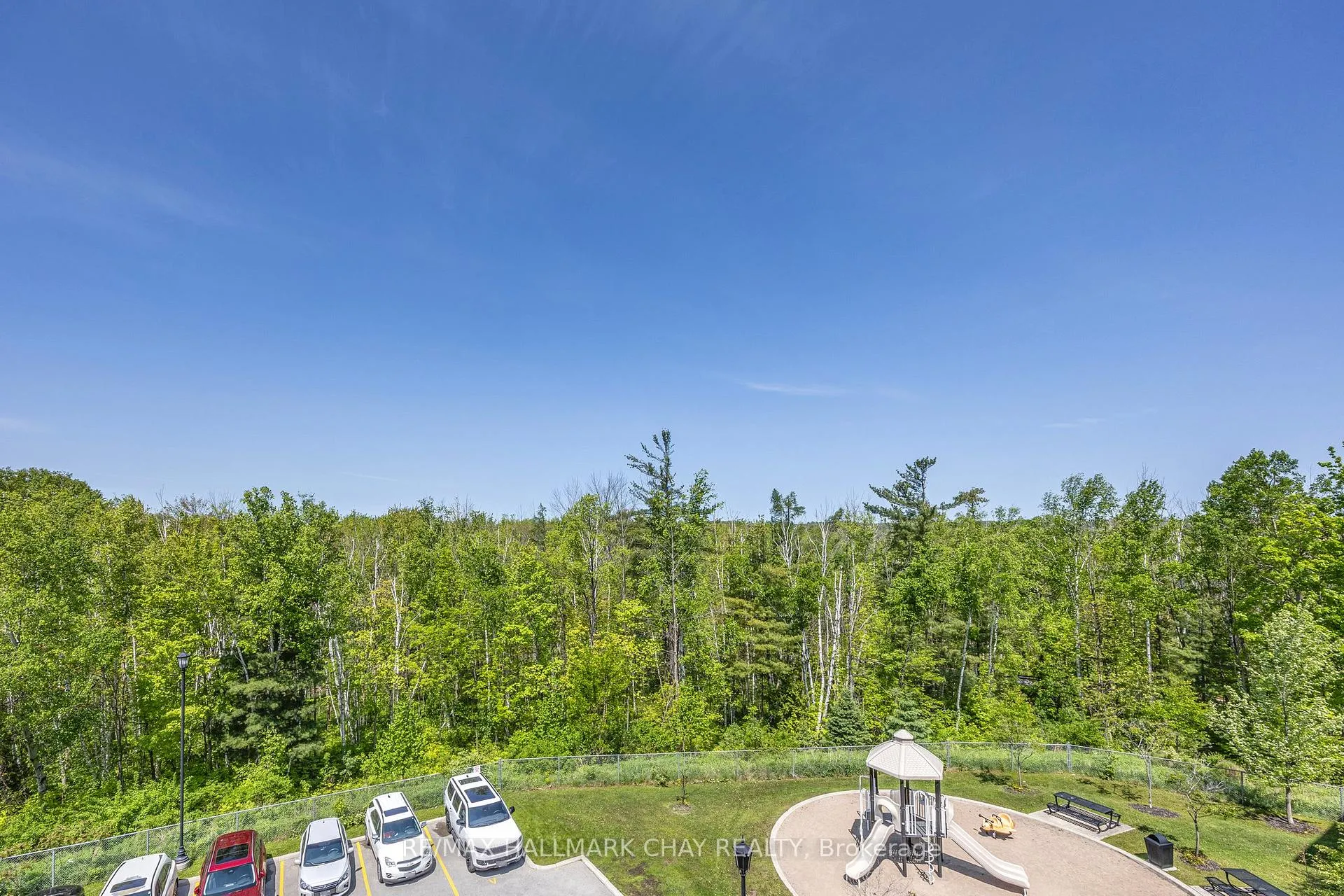 Photo 9 of Unit 407, 40 Ferndale Drive S, Barrie, Ardagh — HOMEH