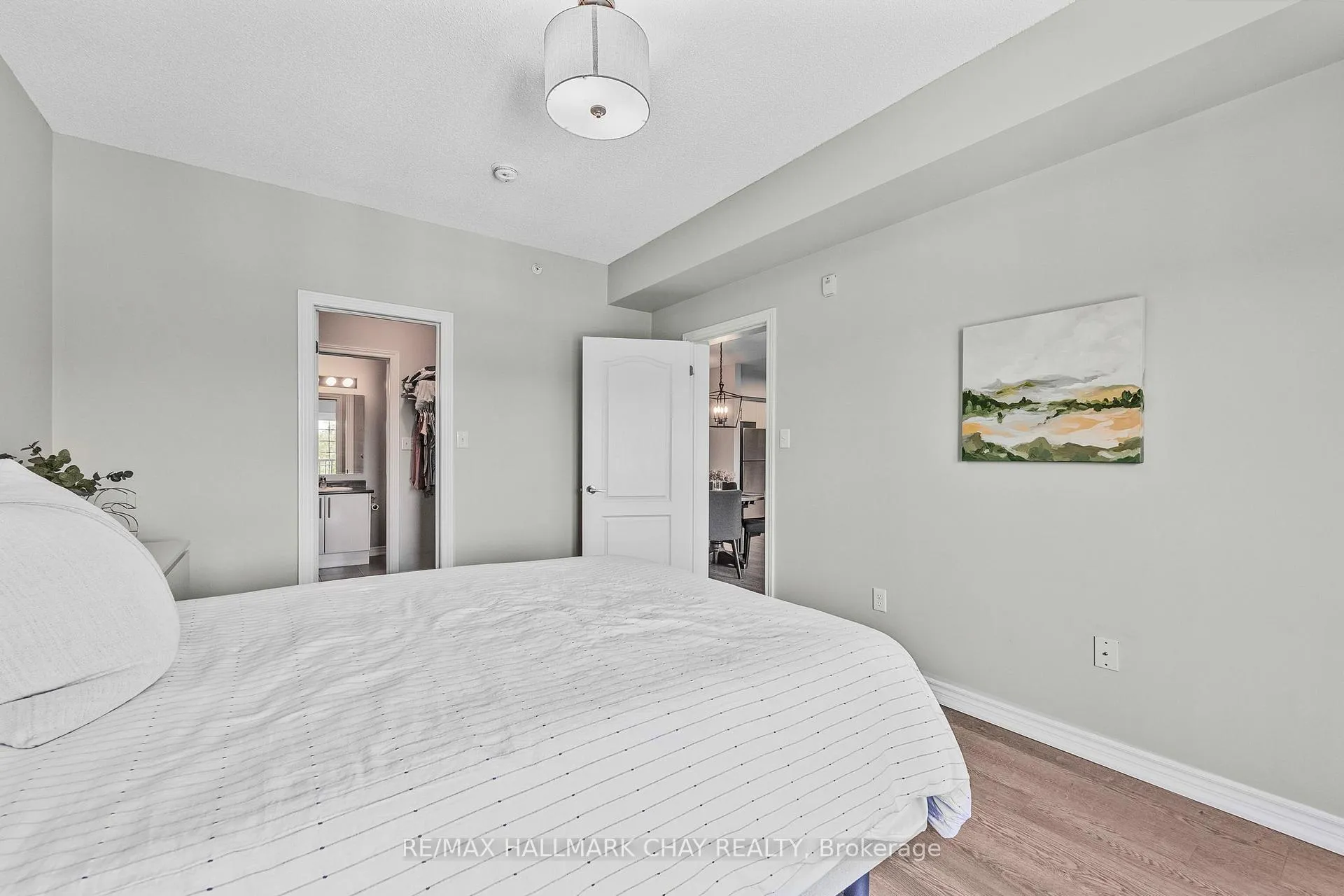 Photo 12 of Unit 407, 40 Ferndale Drive S, Barrie, Ardagh — HOMEH