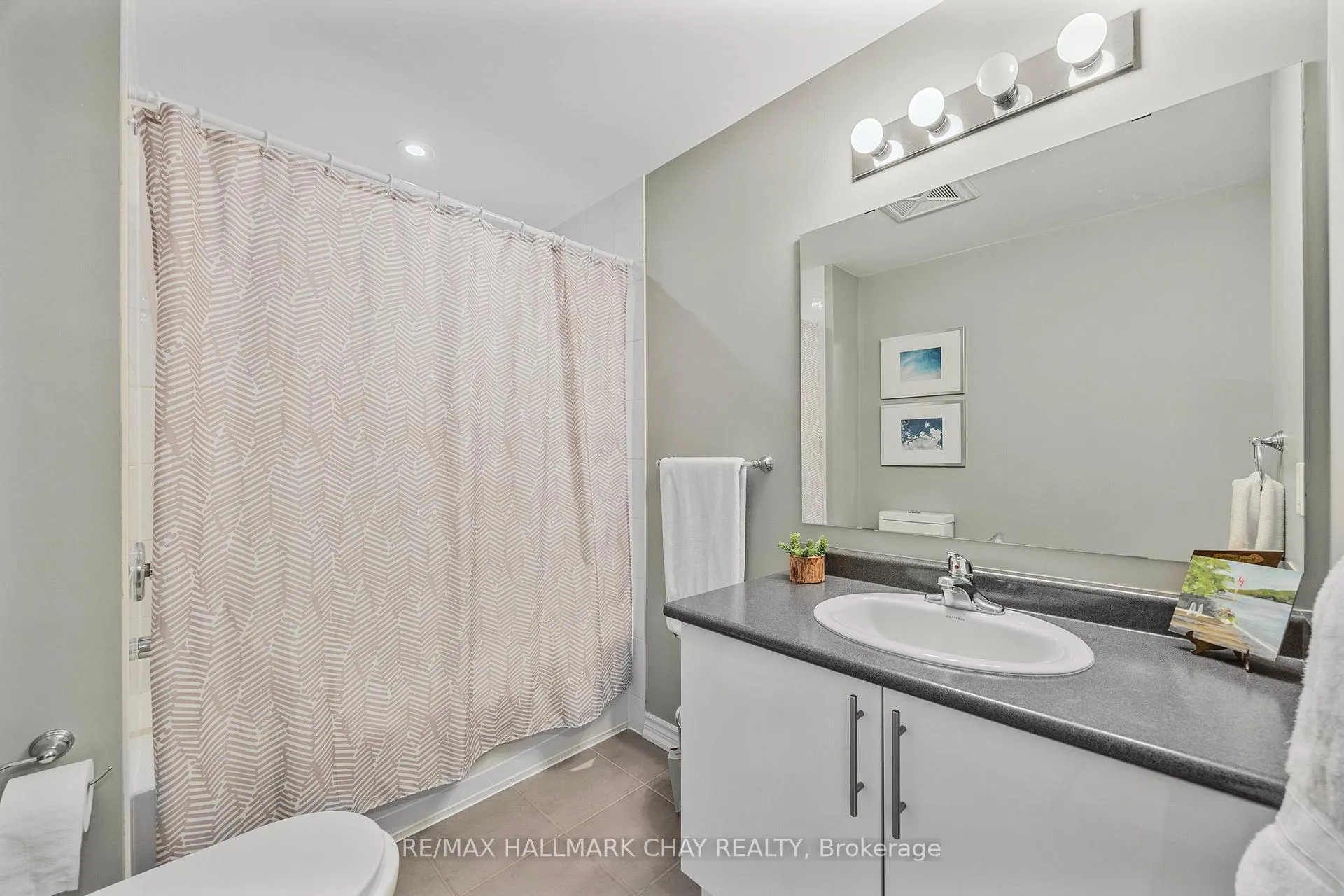 Photo 15 of Unit 407, 40 Ferndale Drive S, Barrie, Ardagh — HOMEH