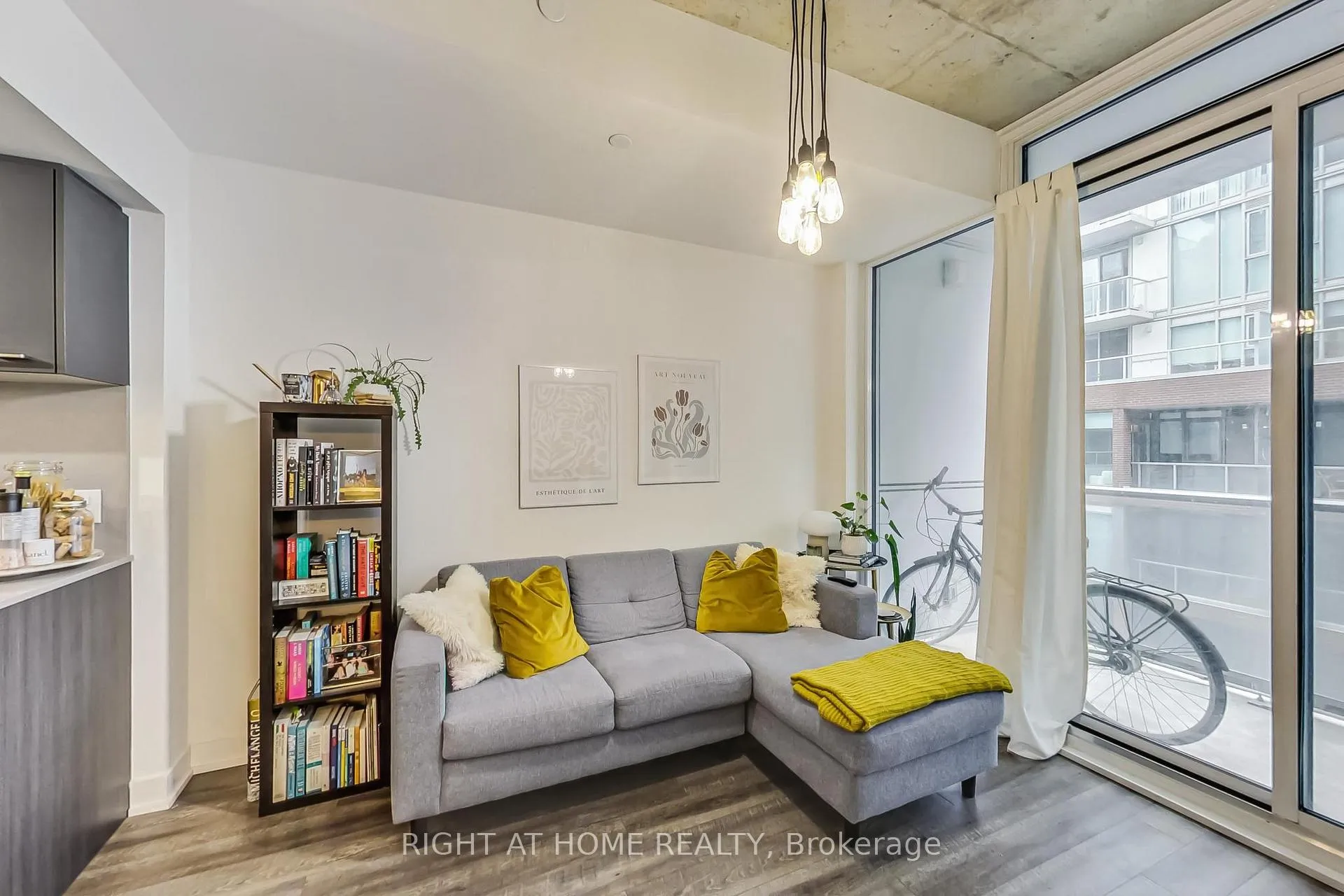Photo 6 of Unit 621, 15 Baseball Place, Toronto, South Riverdale — HOMEH