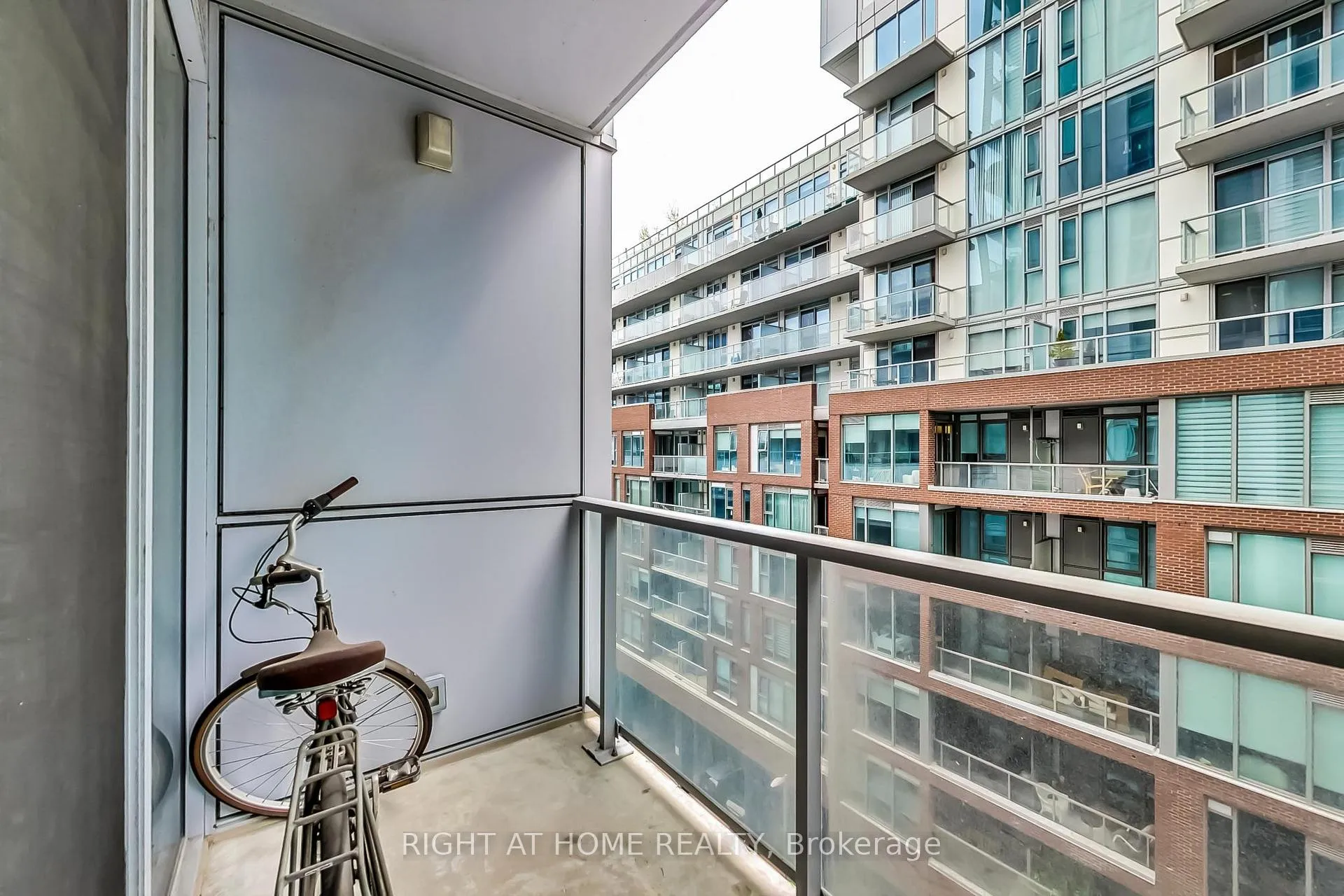 Photo 10 of Unit 621, 15 Baseball Place, Toronto, South Riverdale — HOMEH
