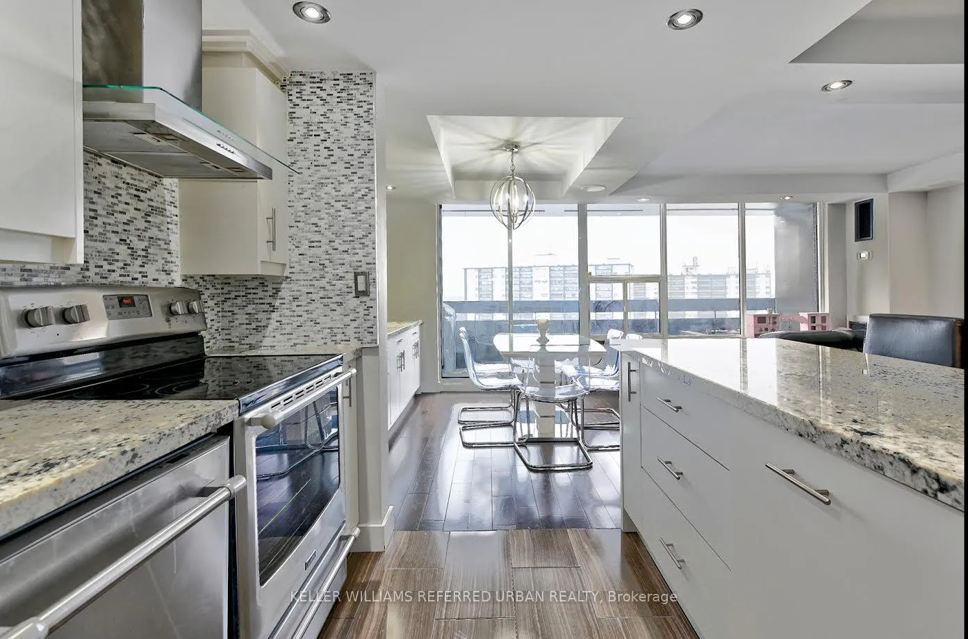 Photo 9 of Unit 1411, 11 Wincott Drive, Etobicoke, Kingsview Village-The Westway — HOMEH