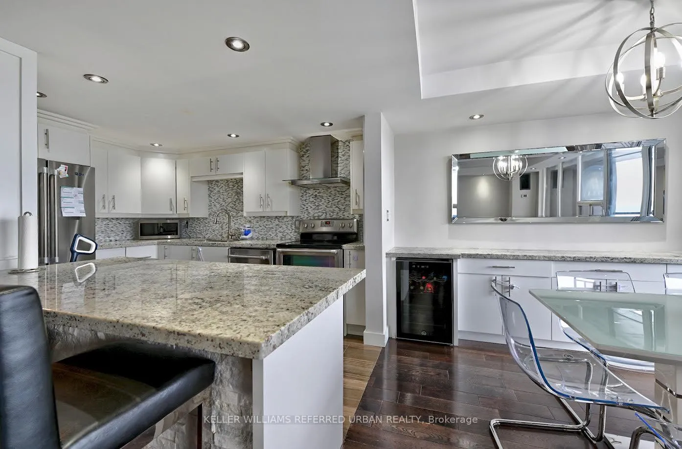 Photo 13 of Unit 1411, 11 Wincott Drive, Etobicoke, Kingsview Village-The Westway — HOMEH
