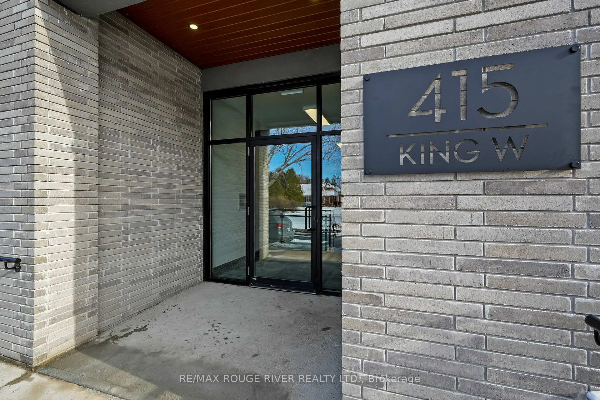 Front of Unit 109, 415 King Street W