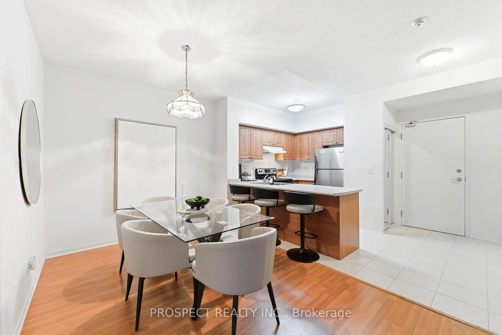 Photo 10 of Unit 208, 9451 Jane Street, Vaughan, Maple — HOMEH