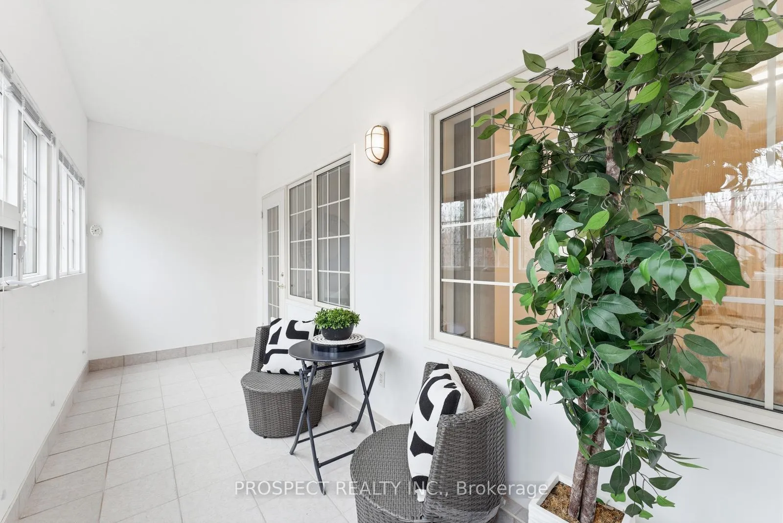 Photo 26 of Unit 208, 9451 Jane Street, Vaughan, Maple — HOMEH
