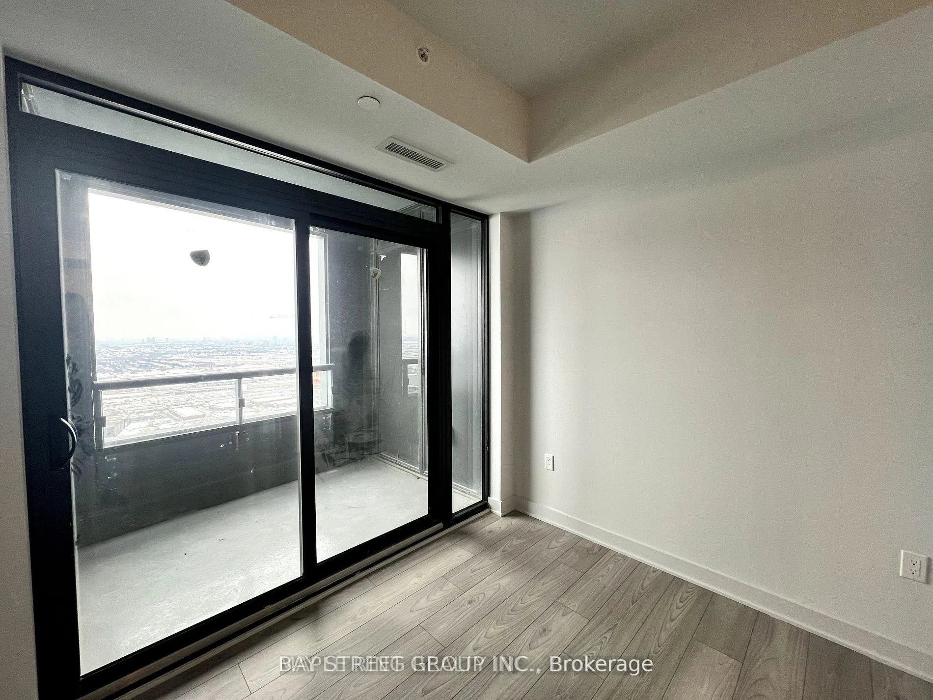 Photo 3 of Unit 4601, 2920 Highway 7 Road, Vaughan, Concord — HOMEH