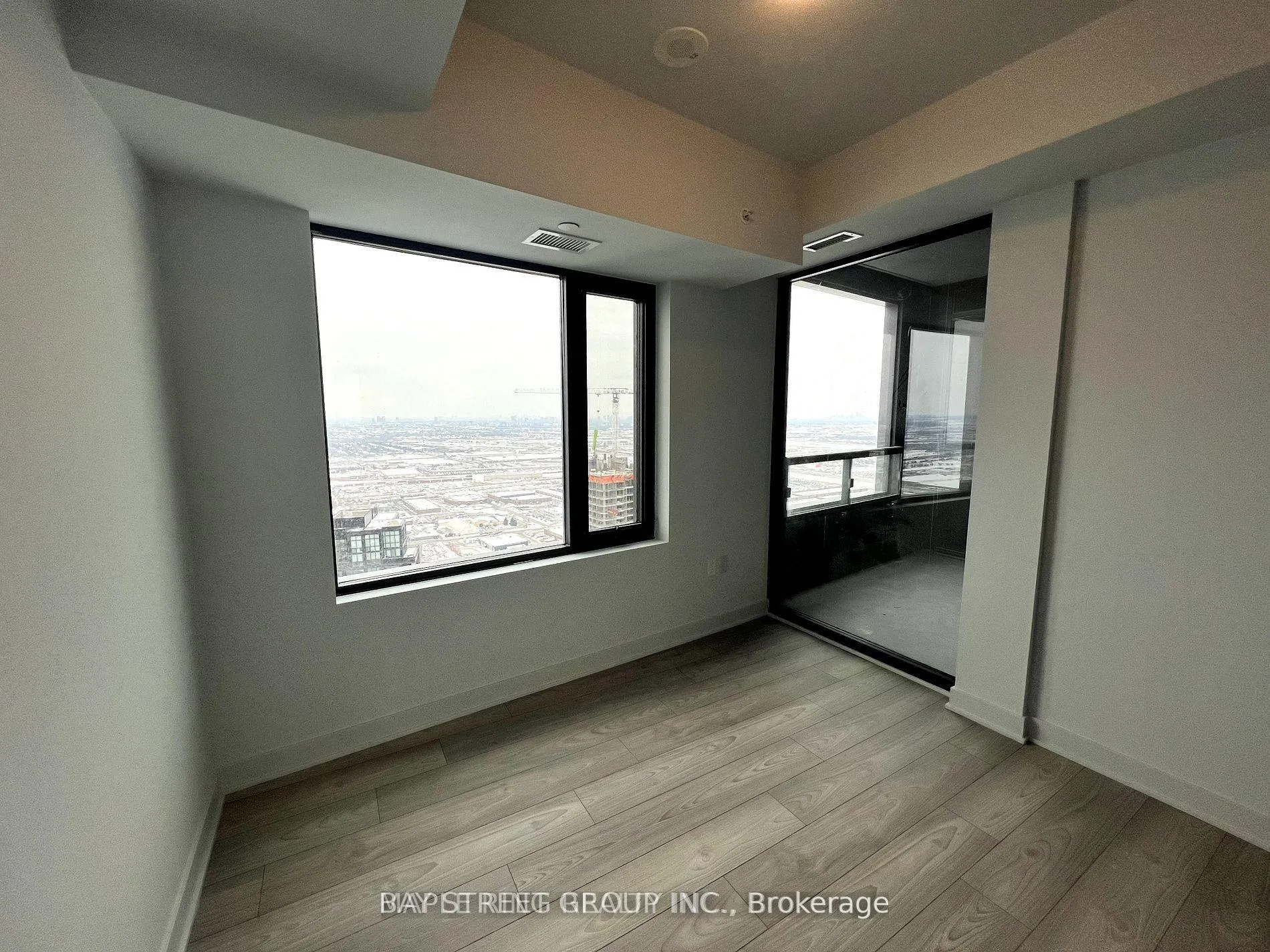 Photo 5 of Unit 4601, 2920 Highway 7 Road, Vaughan, Concord — HOMEH