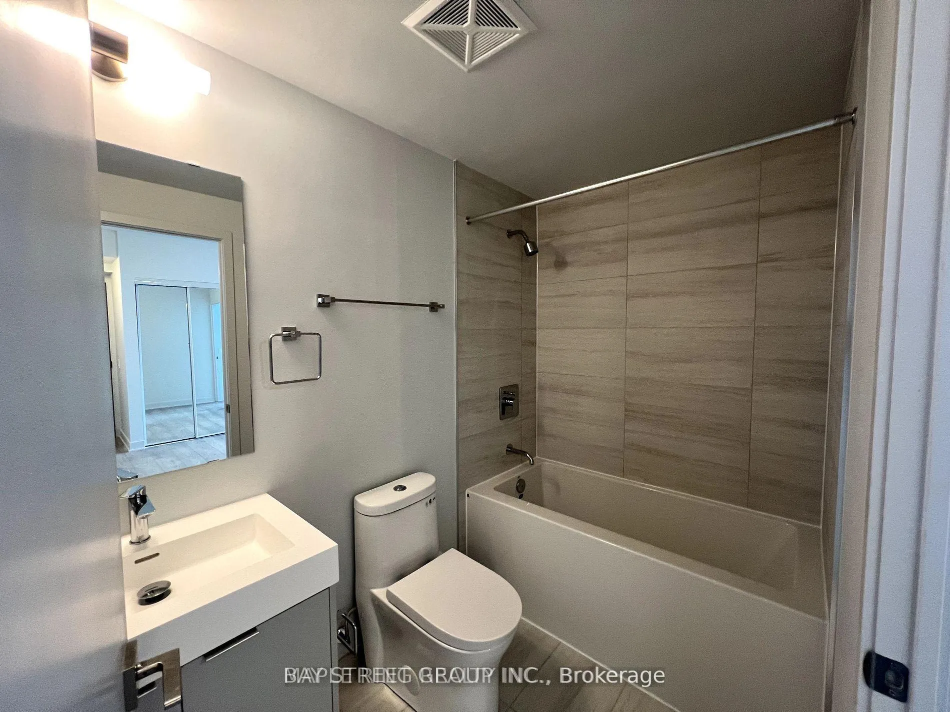 Photo 7 of Unit 4601, 2920 Highway 7 Road, Vaughan, Concord — HOMEH