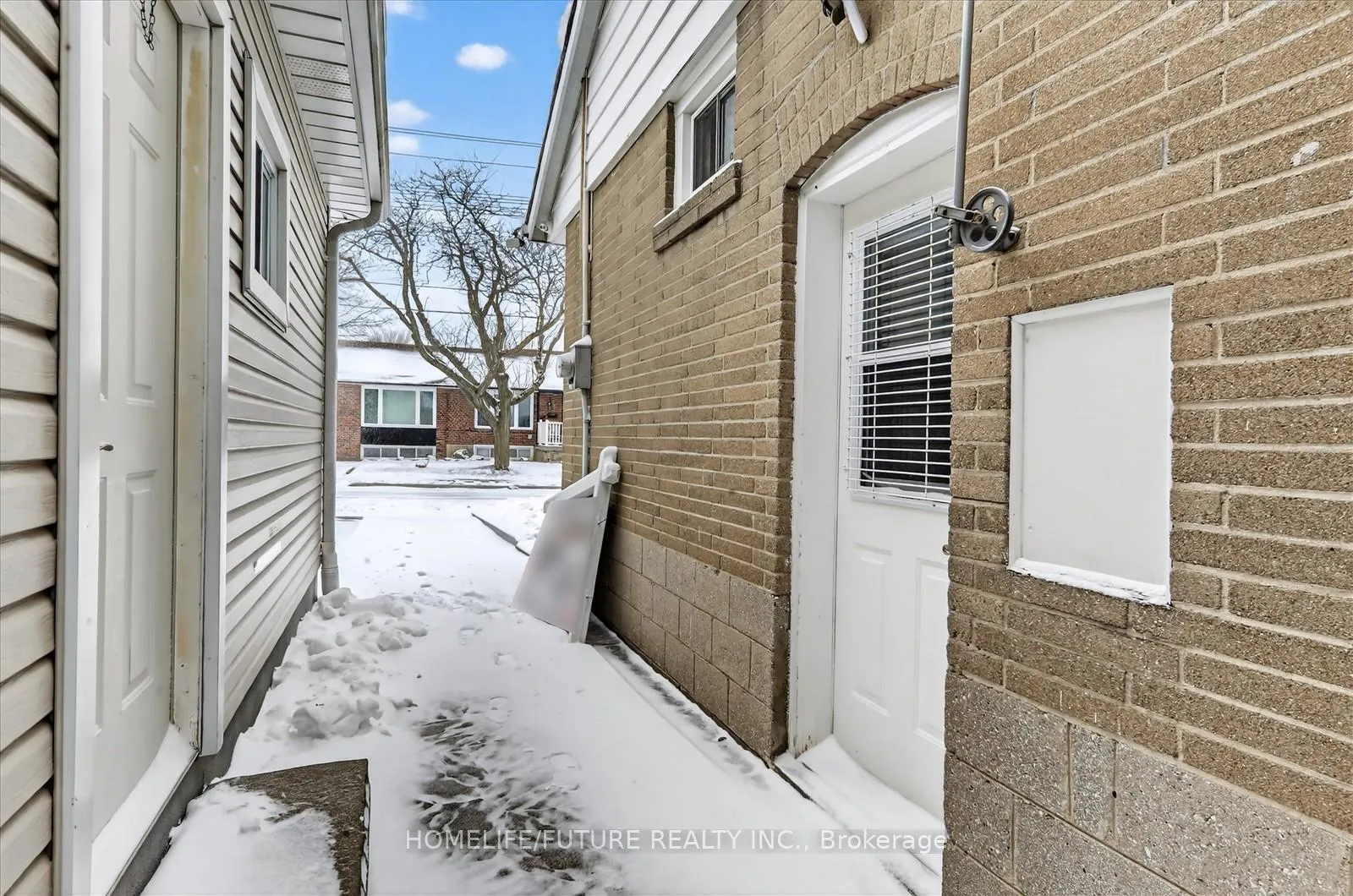 Photo 6 of 83 Pachino Boulevard, Scarborough, Wexford-Maryvale — HOMEH