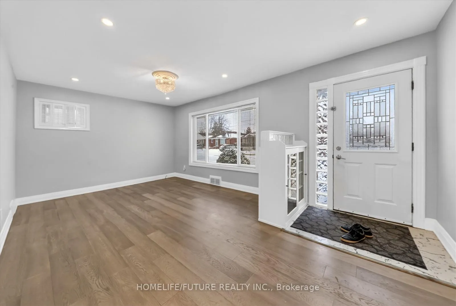 Photo 9 of 83 Pachino Boulevard, Scarborough, Wexford-Maryvale — HOMEH