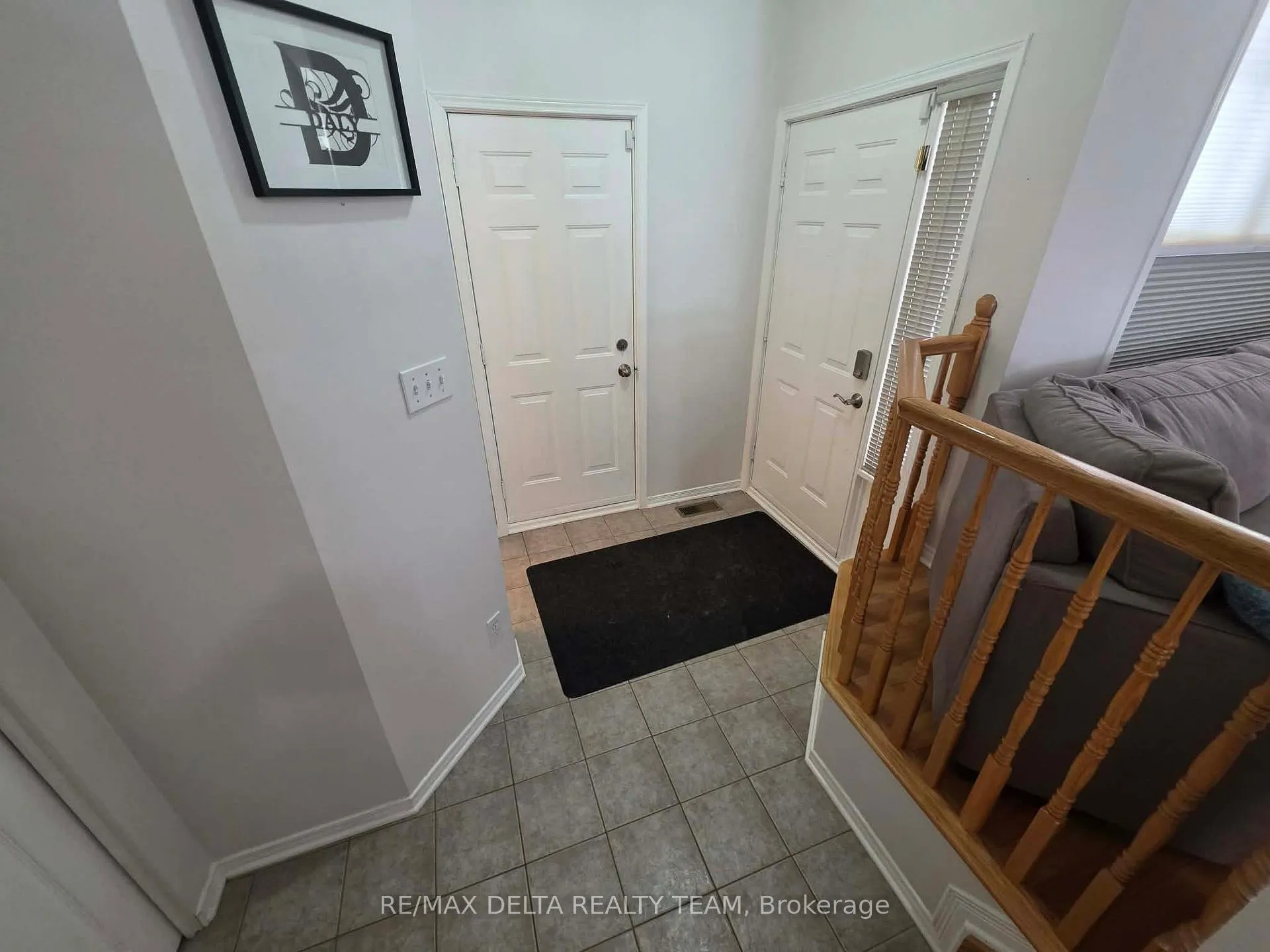 Photo 3 of 1502 Bonneville Crescent, Ottawa, Orleans/Sunridge — HOMEH