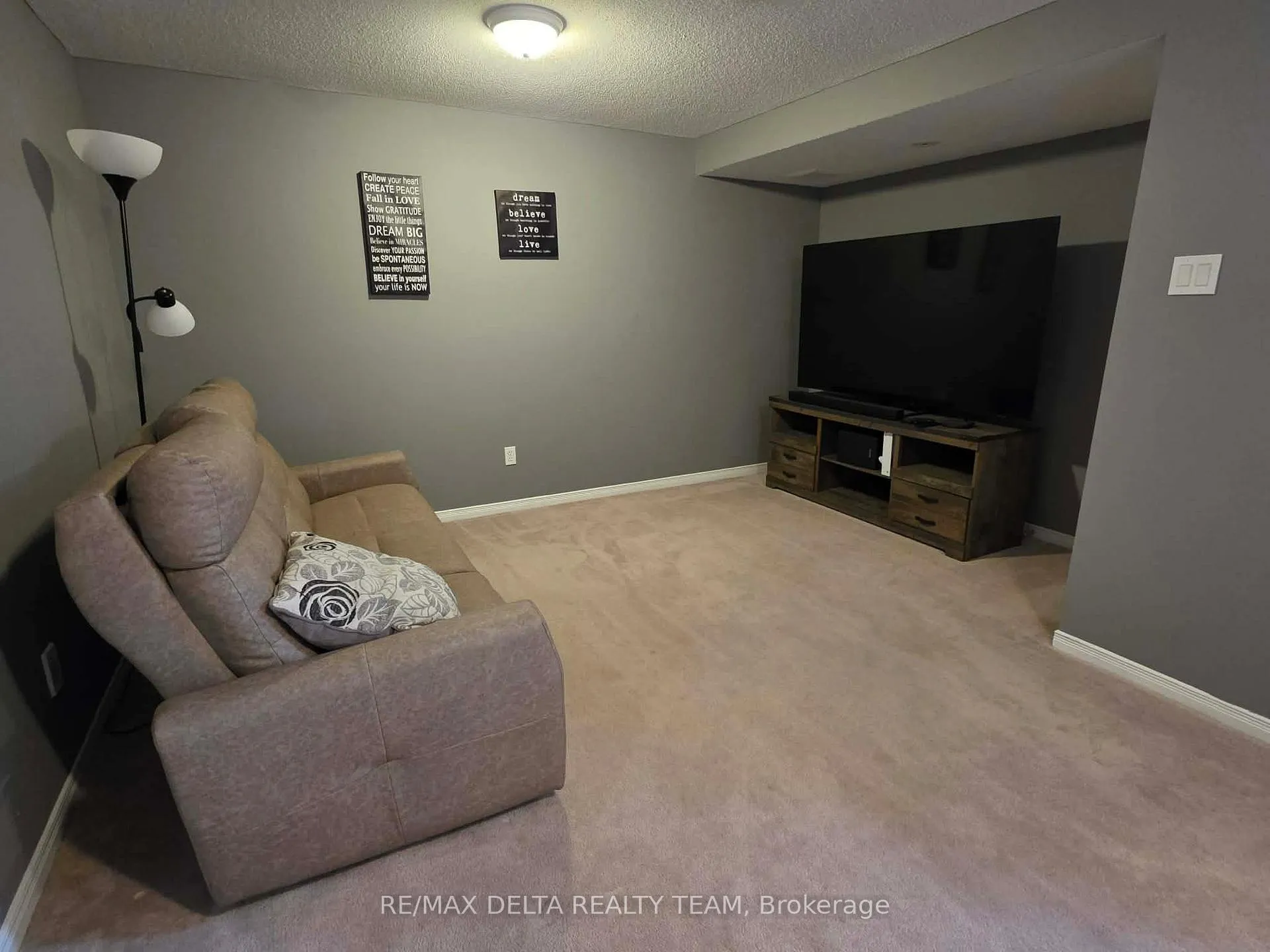 Photo 16 of 1502 Bonneville Crescent, Ottawa, Orleans/Sunridge — HOMEH