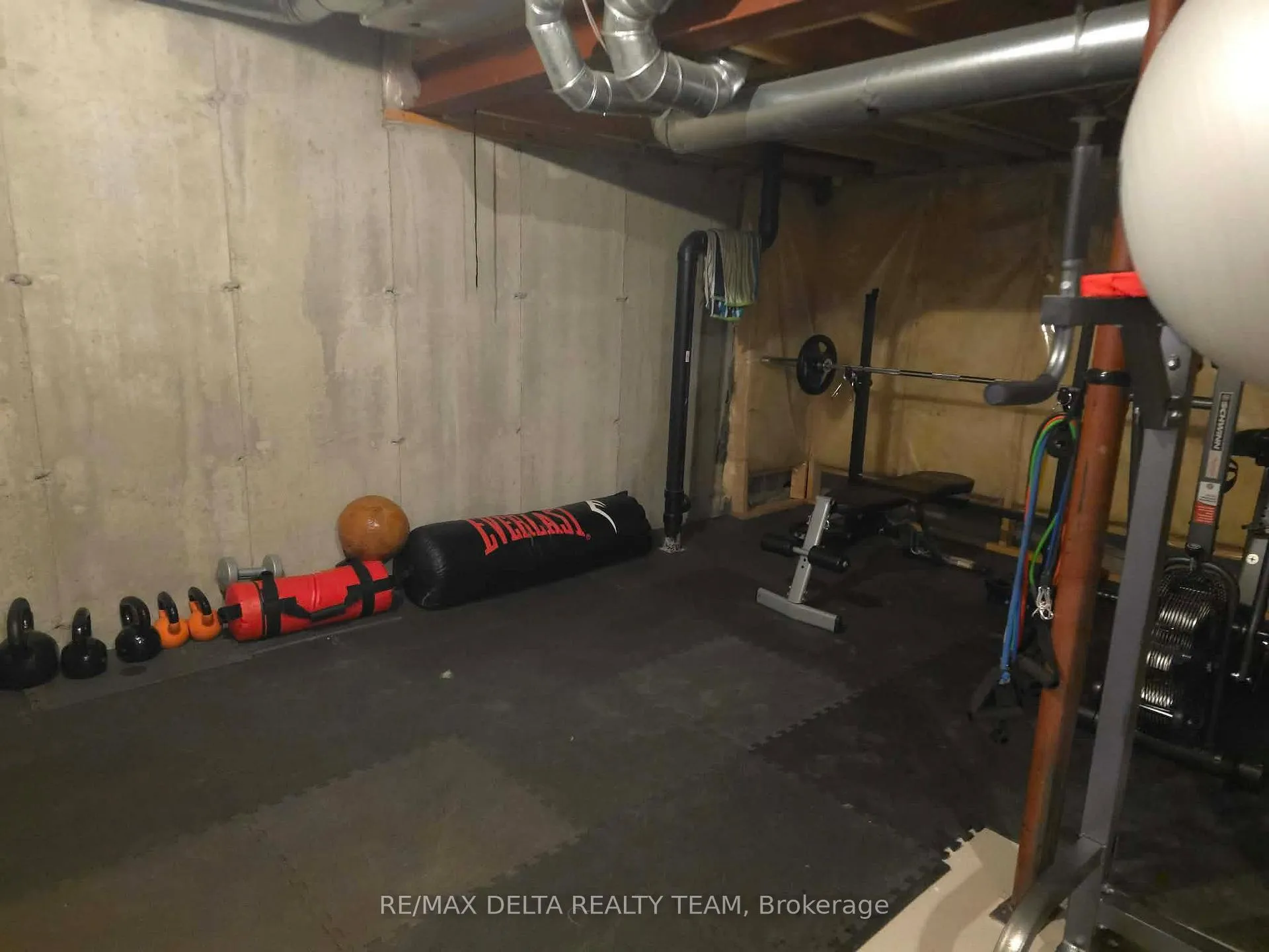 Photo 17 of 1502 Bonneville Crescent, Ottawa, Orleans/Sunridge — HOMEH
