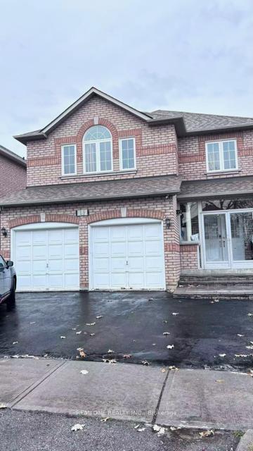 Front of 182 (Basment Only) Golden Avenue N