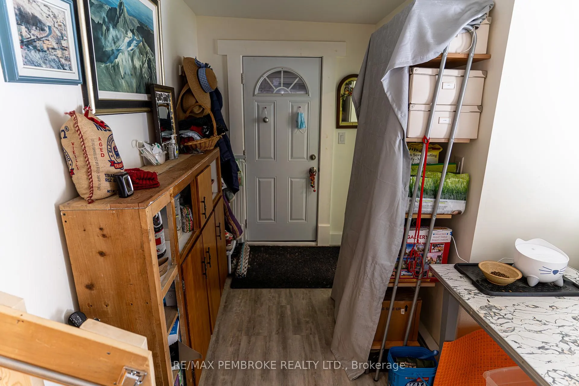 Photo 4 of 563 Perth Street, Pembroke — HOMEH