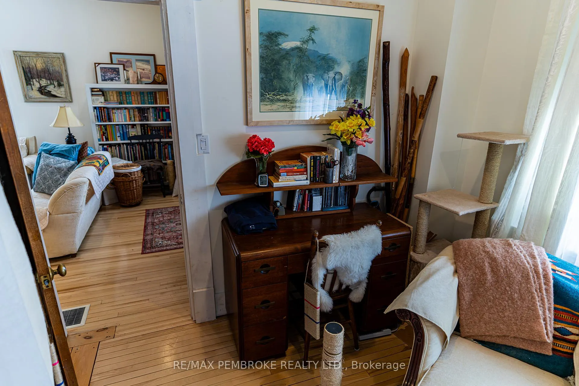 Photo 17 of 563 Perth Street, Pembroke — HOMEH