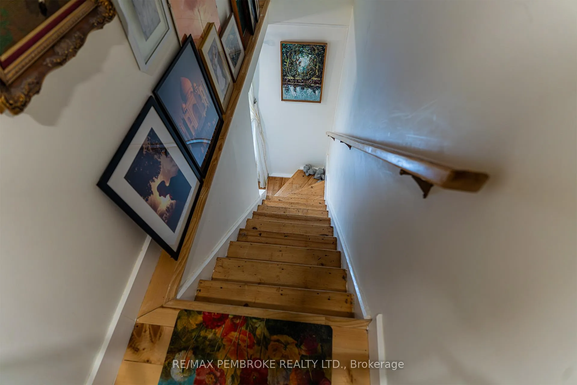 Photo 18 of 563 Perth Street, Pembroke — HOMEH