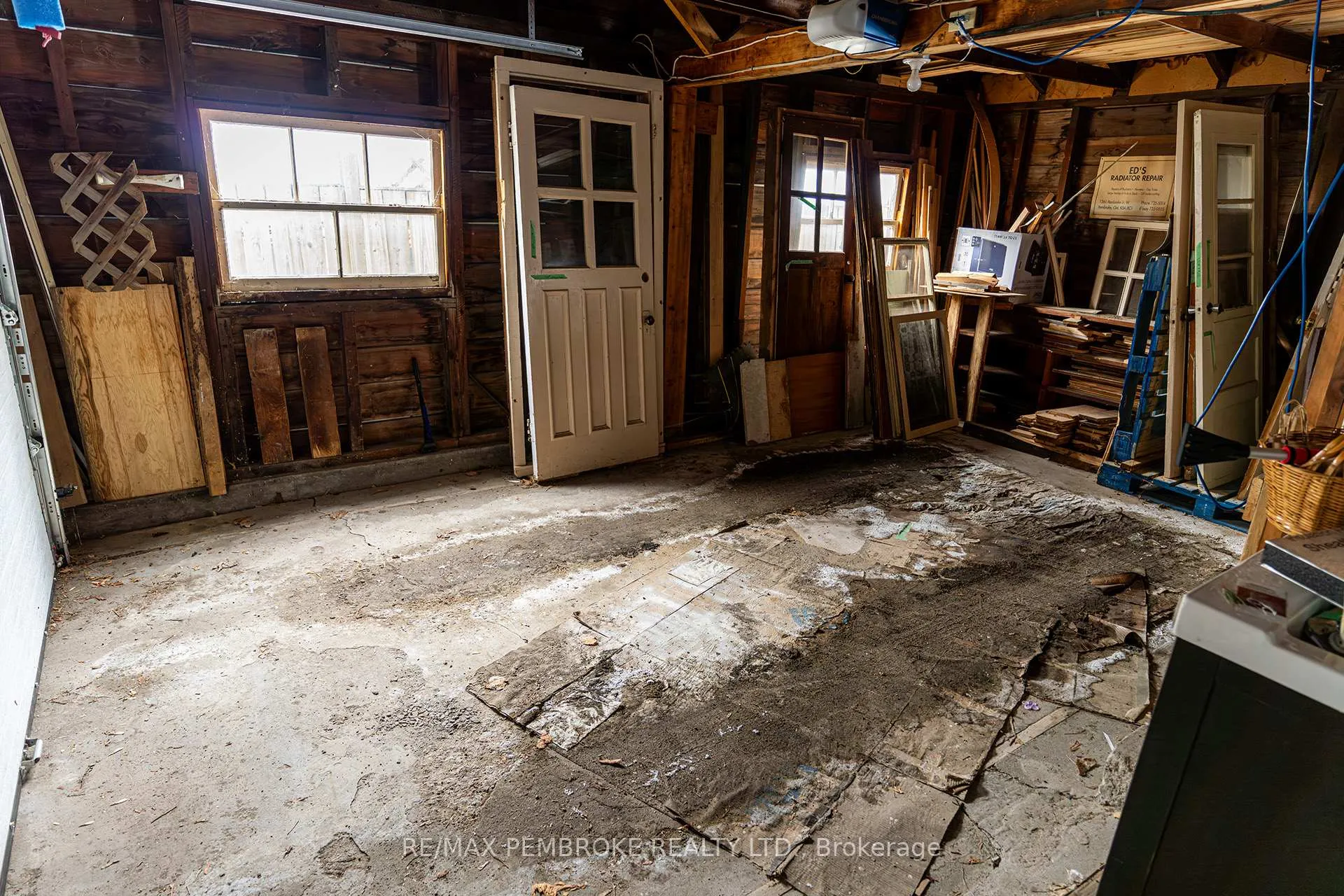 Photo 36 of 563 Perth Street, Pembroke — HOMEH