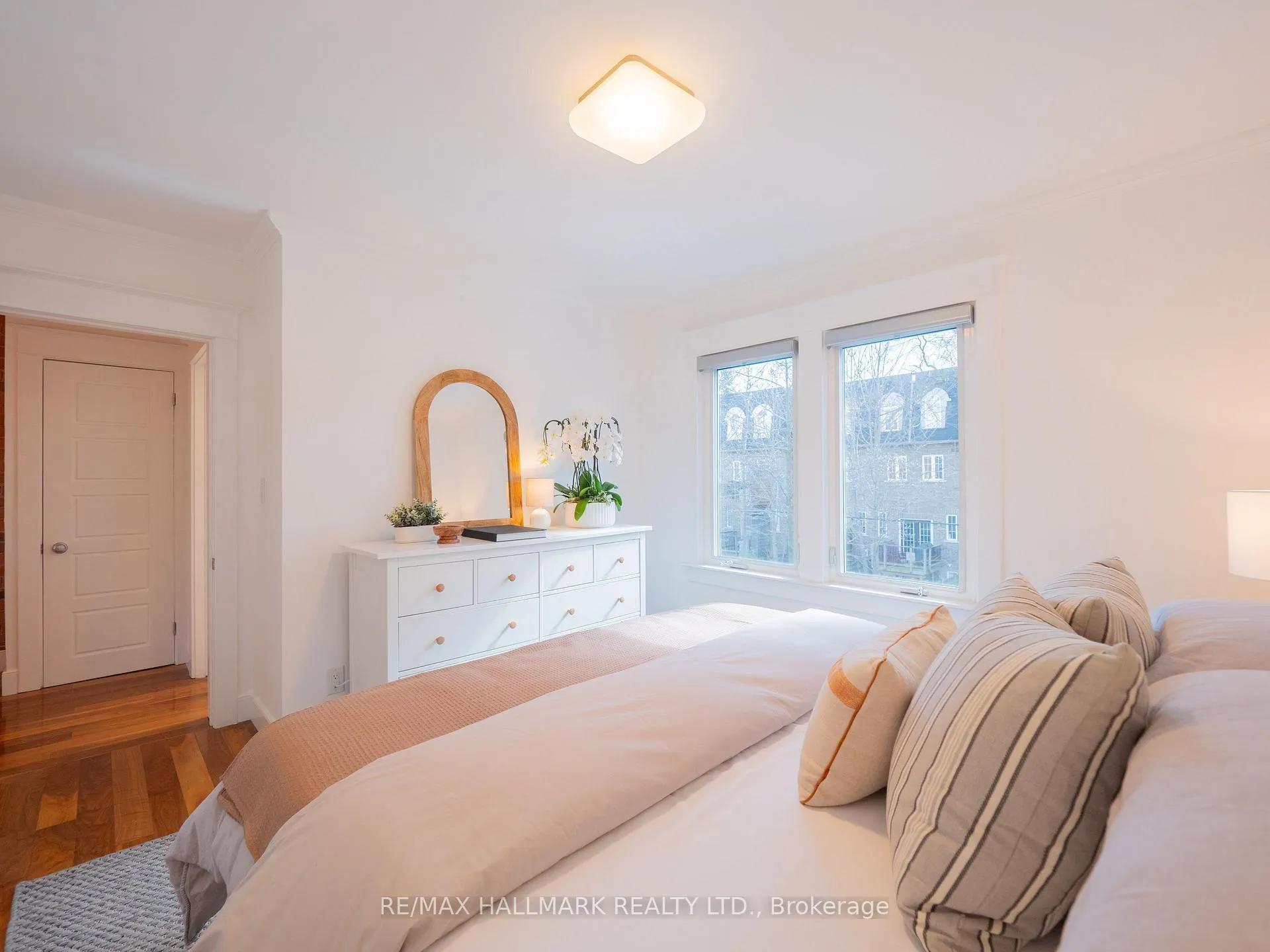 Photo 27 of 43 Robbins Avenue, Toronto, Woodbine Corridor — HOMEH