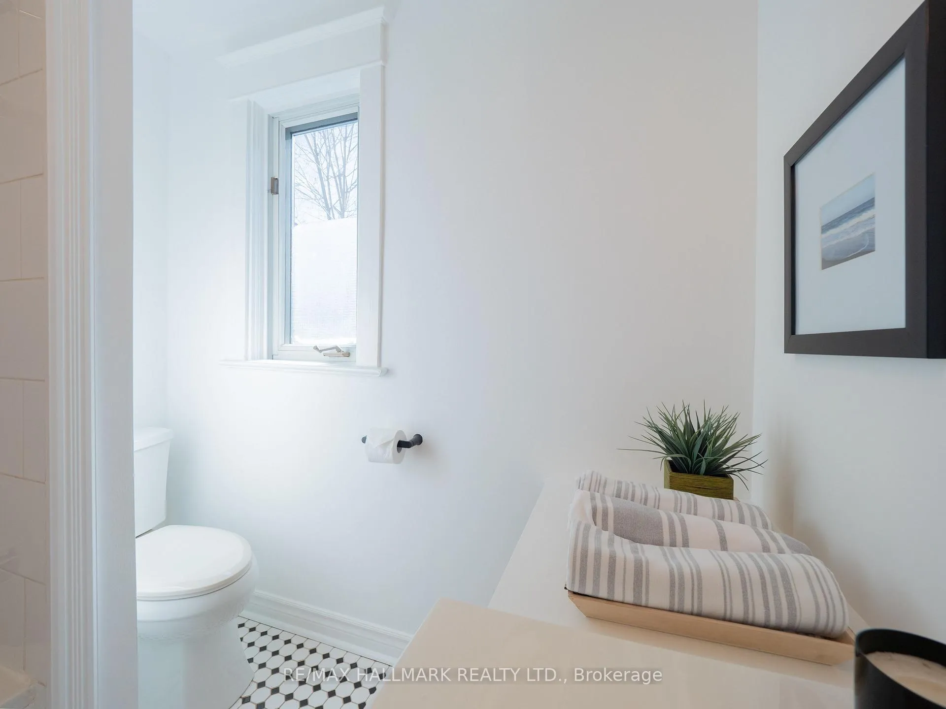 Photo 32 of 43 Robbins Avenue, Toronto, Woodbine Corridor — HOMEH