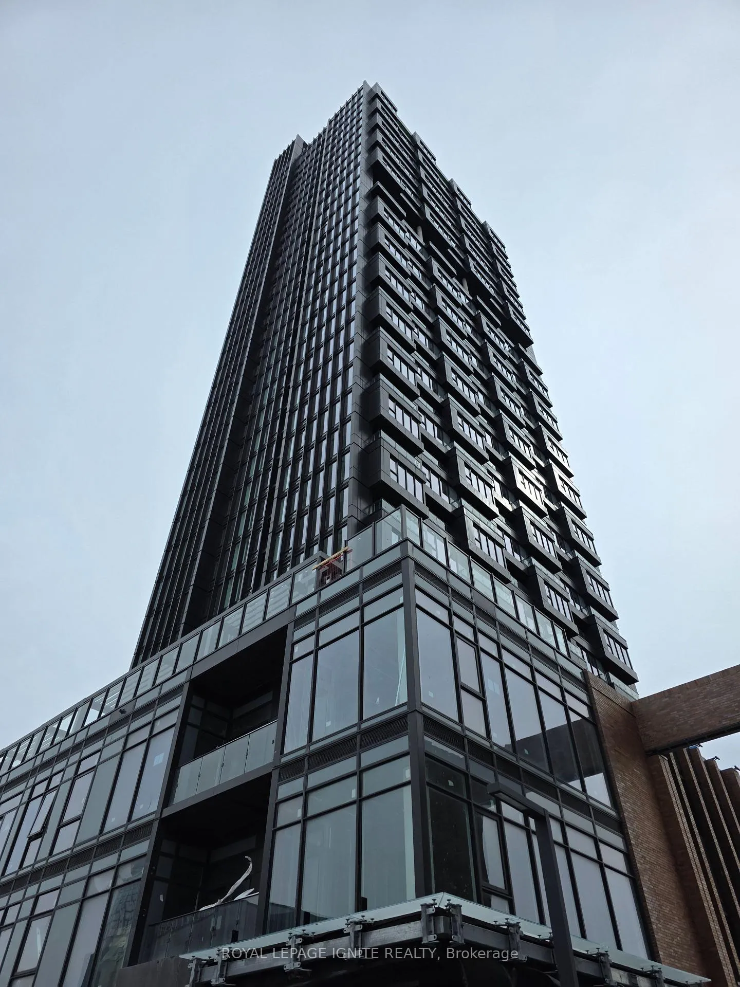 Photo 2 of 5 Quarrington Lane, North York, Banbury-Don Mills — HOMEH