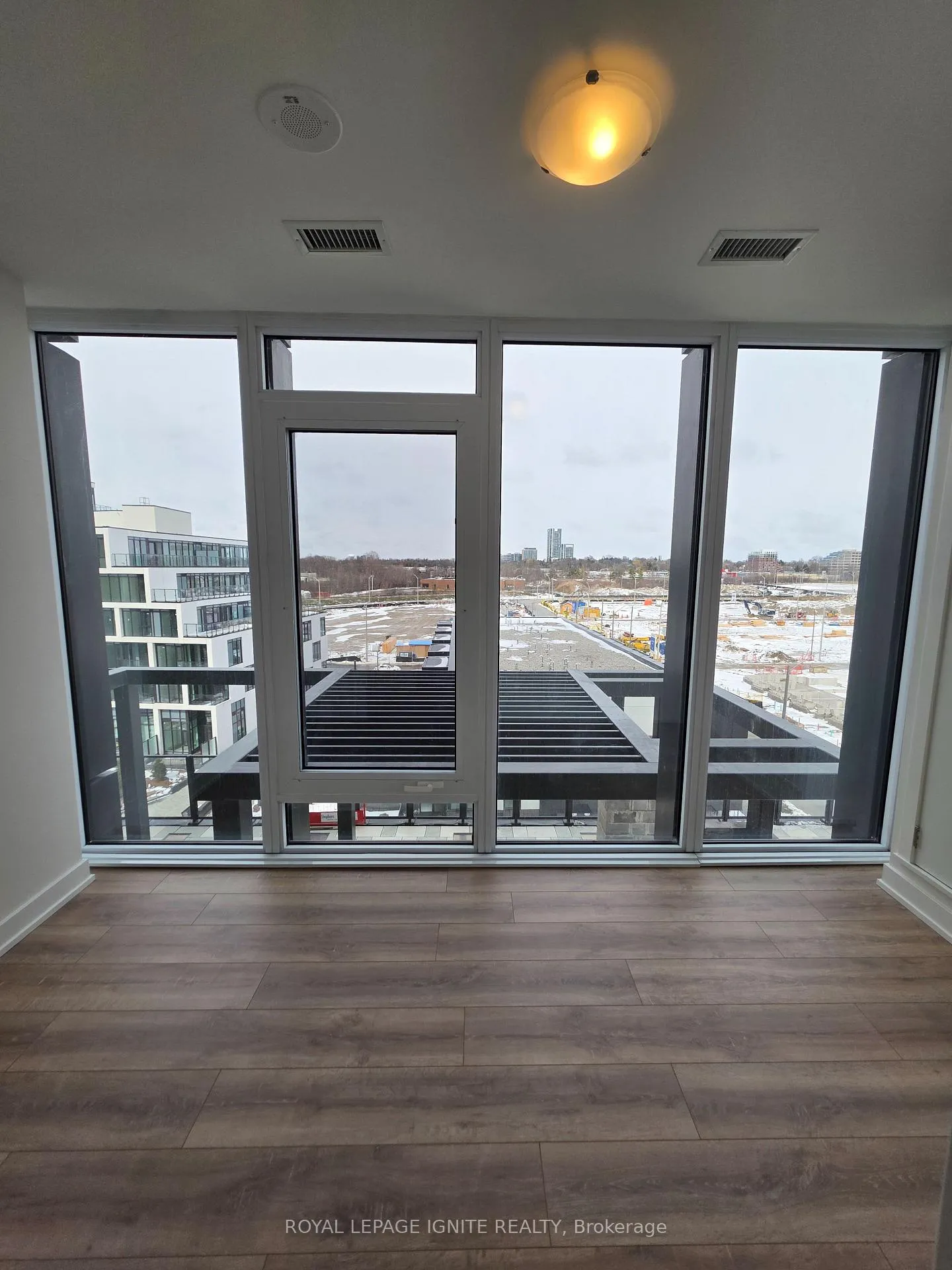 Photo 15 of 5 Quarrington Lane, North York, Banbury-Don Mills — HOMEH
