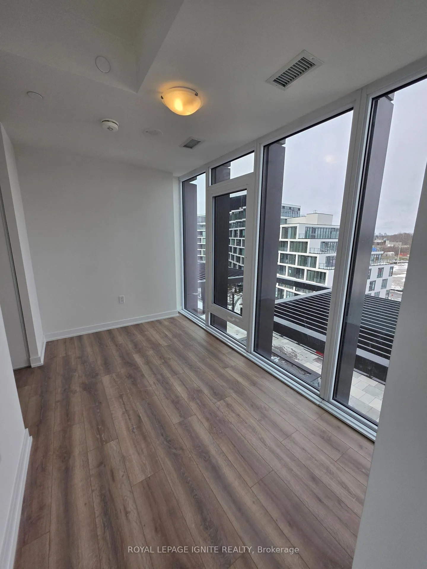 Photo 20 of 5 Quarrington Lane, North York, Banbury-Don Mills — HOMEH