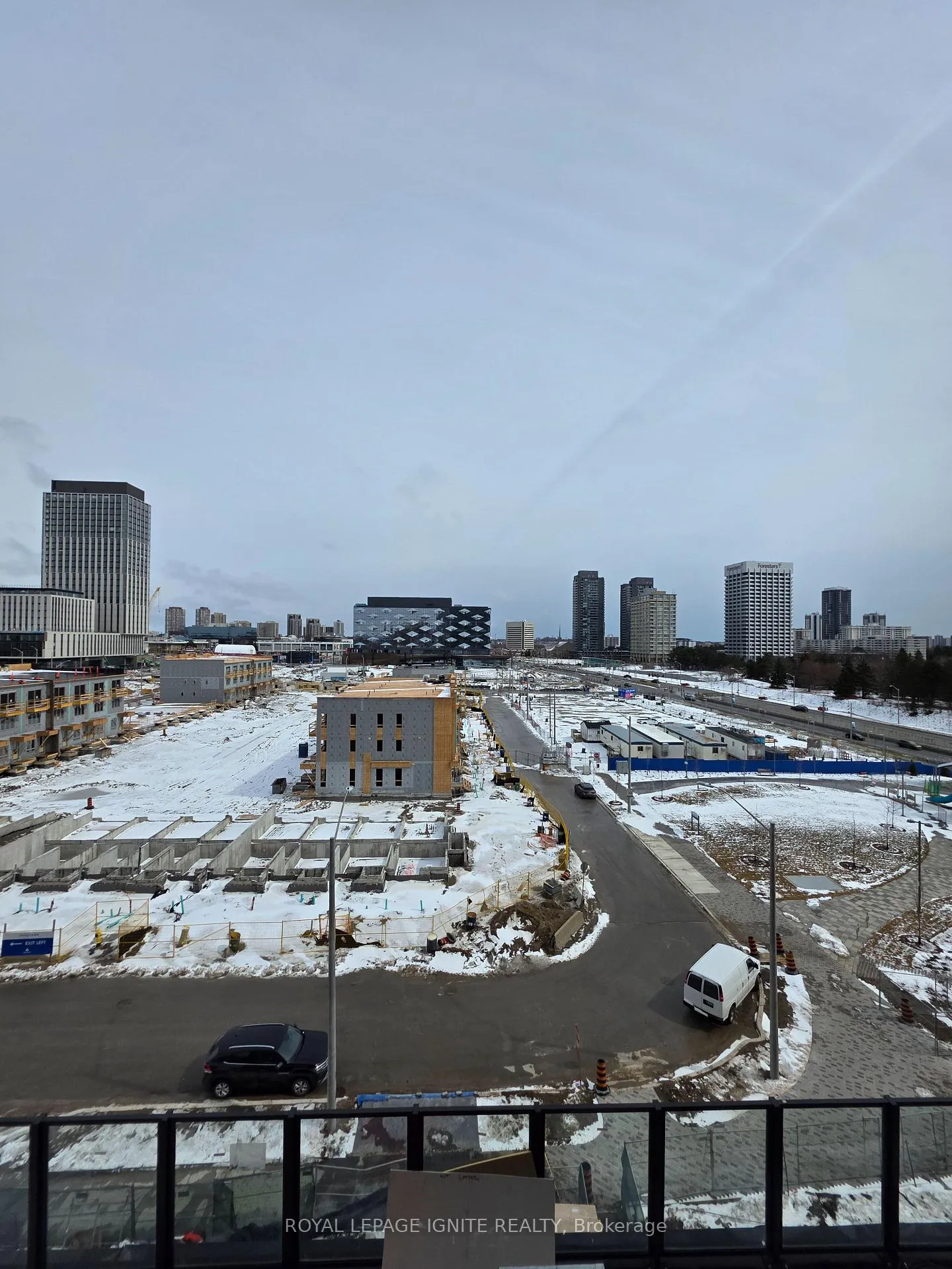 Photo 29 of 5 Quarrington Lane, North York, Banbury-Don Mills — HOMEH