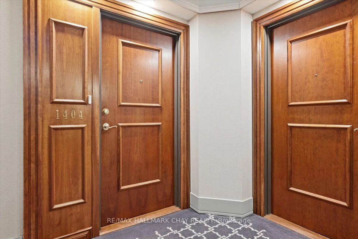 Photo 7 of Unit 1404, 2 Toronto Street, Barrie, City Centre — HOMEH