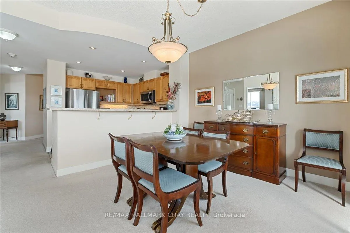 Photo 15 of Unit 1404, 2 Toronto Street, Barrie, City Centre — HOMEH