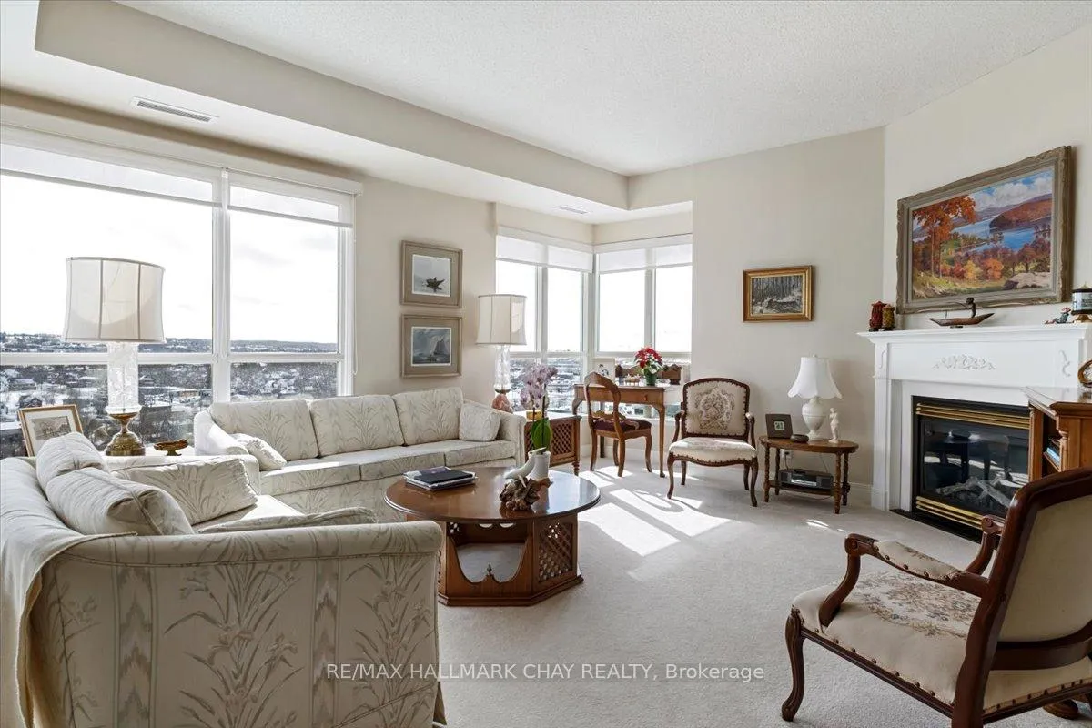 Photo 18 of Unit 1404, 2 Toronto Street, Barrie, City Centre — HOMEH