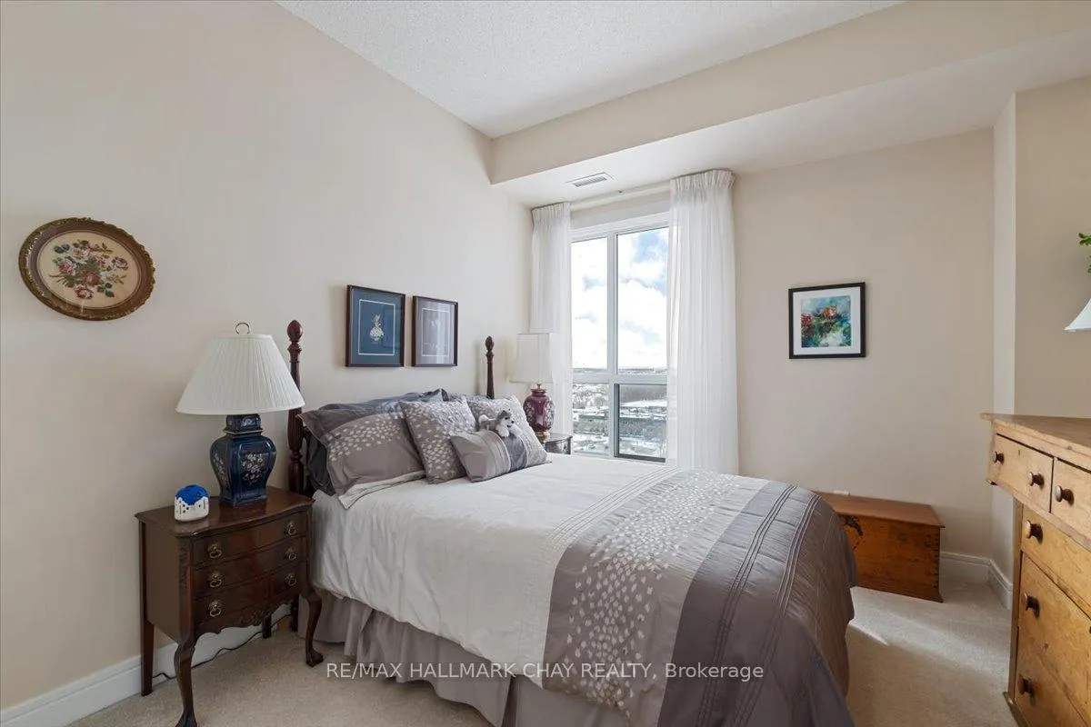 Photo 27 of Unit 1404, 2 Toronto Street, Barrie, City Centre — HOMEH