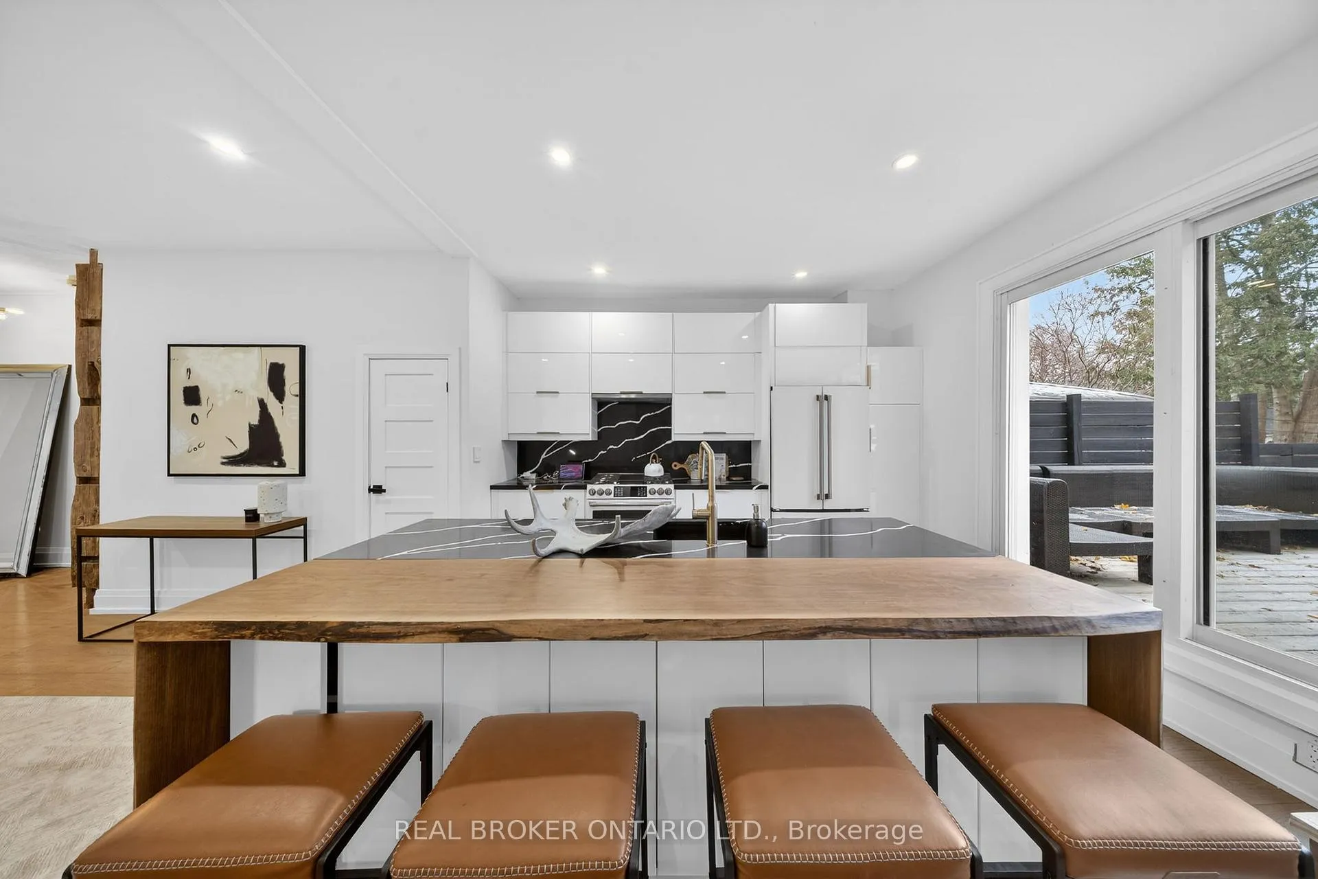 Photo 10 of 143 Parkmount Road, Toronto, Greenwood-Coxwell — HOMEH