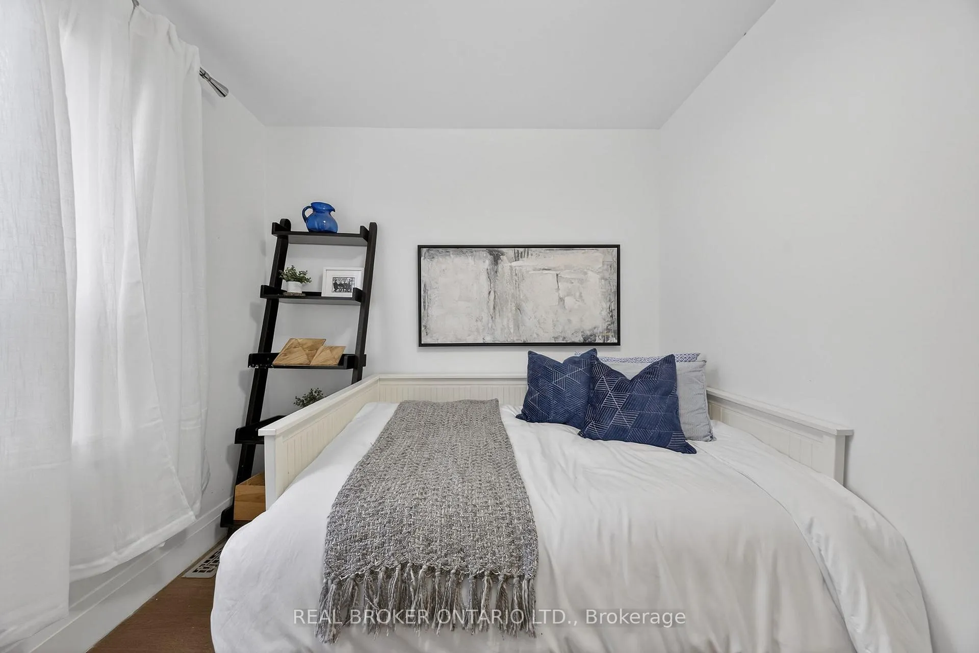 Photo 20 of 143 Parkmount Road, Toronto, Greenwood-Coxwell — HOMEH