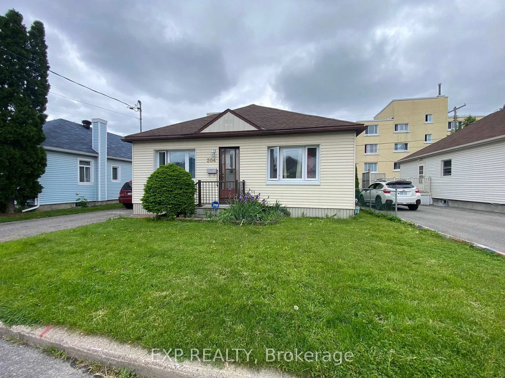 Photo 2 of Unit lower, 304 Frontenac Avenue S, Ottawa, Vanier — HOMEH