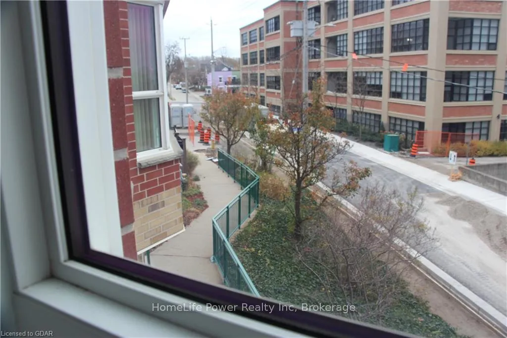 Photo 10 of Unit 211, 20 St George Street, Kitchener, City Commercial Core — HOMEH