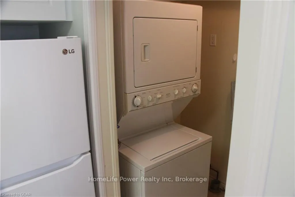 Photo 14 of Unit 211, 20 St George Street, Kitchener, City Commercial Core — HOMEH