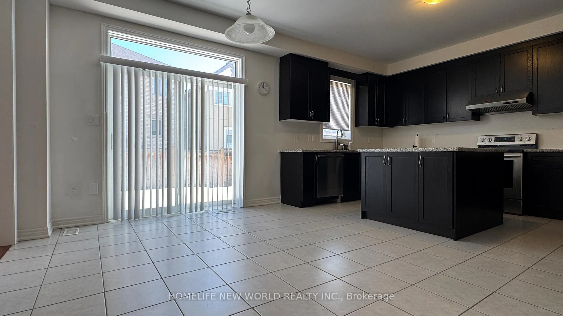 Photo 9 of 38 Roy Harper Avenue, Aurora, Rural Aurora — HOMEH