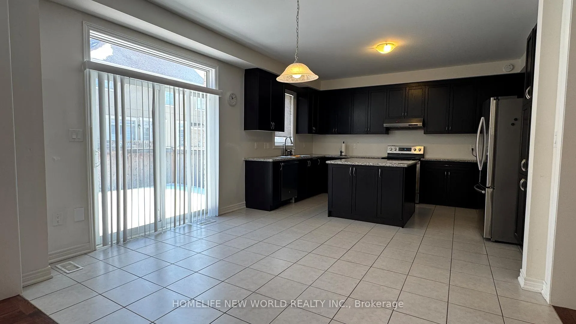 Photo 10 of 38 Roy Harper Avenue, Aurora, Rural Aurora — HOMEH