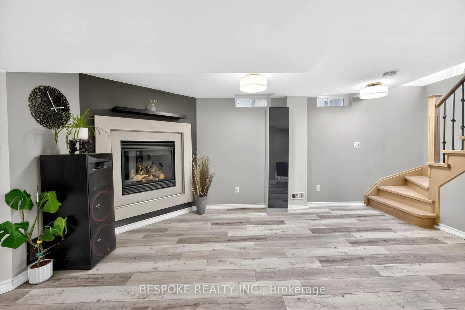 Photo 32 of 80 Silverwood Circle, Ajax, Central East — HOMEH