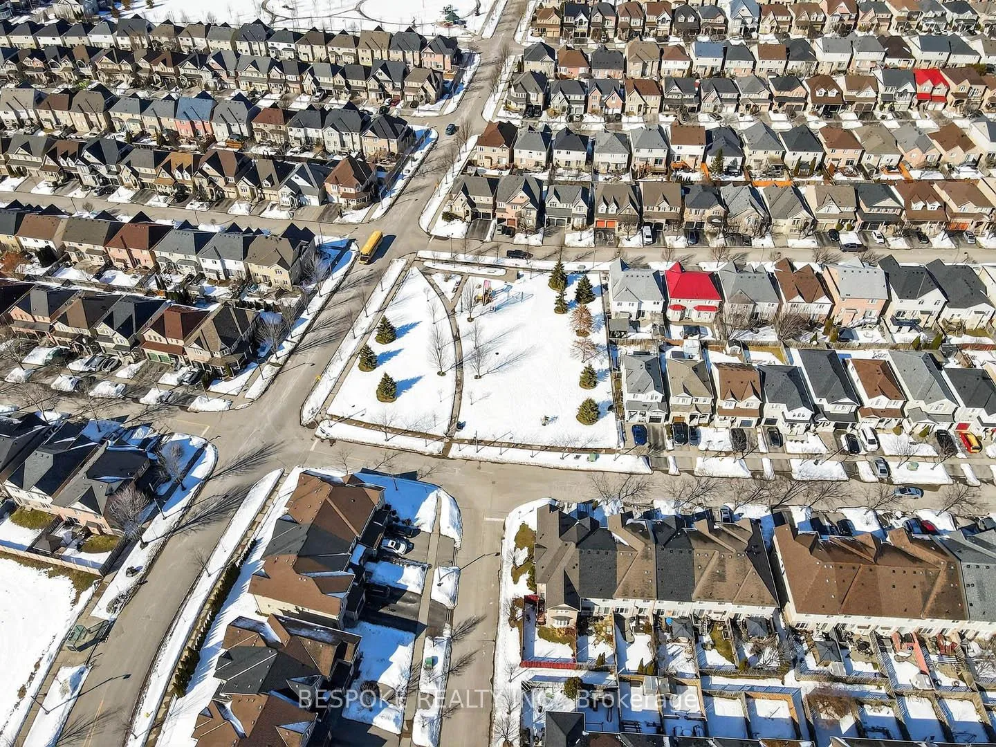 Photo 46 of 80 Silverwood Circle, Ajax, Central East — HOMEH